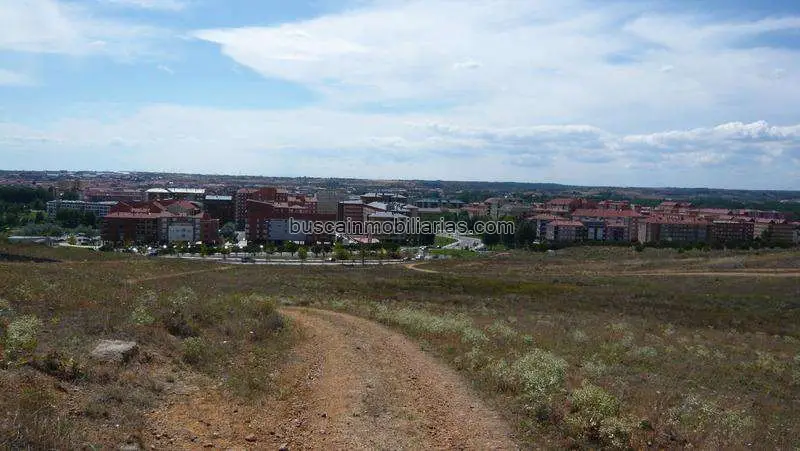 Parcela Rústica León: 40 Viviendas, 6670m² Edificables