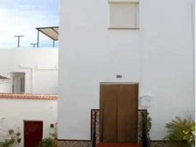 Casa Rural de 9 Dormitorios en Canillas de Albaida
