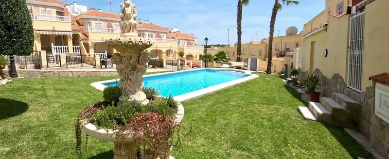 Apartamento con Vistas al Mar Mediterráneo en Colinas del Presidente