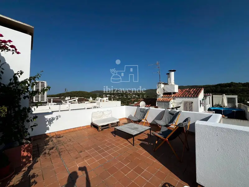 Dúplex con Solárium en Sant Carles Alquiler Invierno