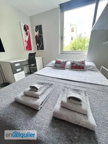 Estudio Moderno en Almagro Madrid Alquiler Temporada