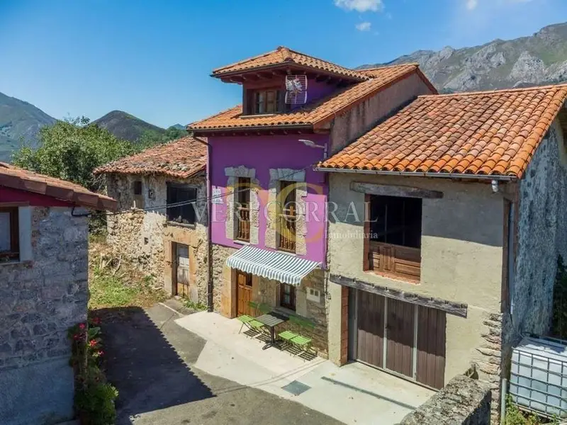 Chalet en Venta Alles Asturias 4 Dormitorios 152m2