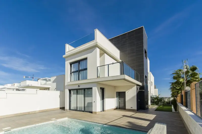 Villa en Venta San Miguel de Salinas Piscina Terraza