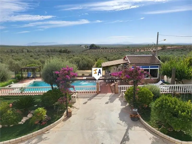 Villa de Lujo en Venta cerca de Puente Genil