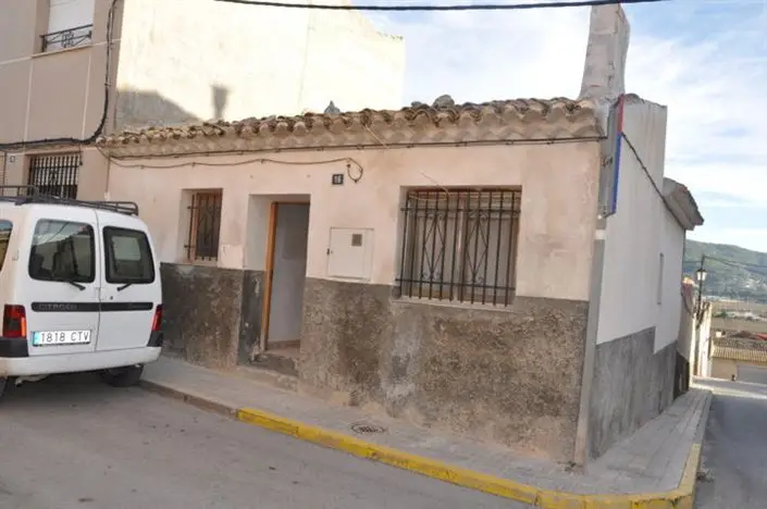2 Bed Townhouse for sale