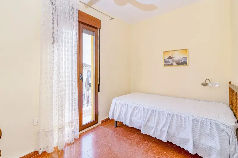 Casa Reformada en Diezma con Patio y 4 Dormitorios