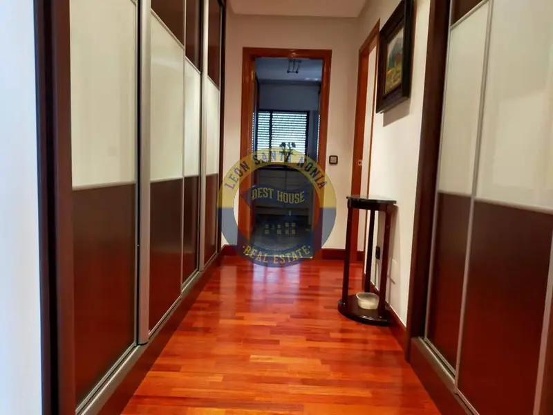Venta Piso 95m2 3hab León 2baños Garaje Trastero