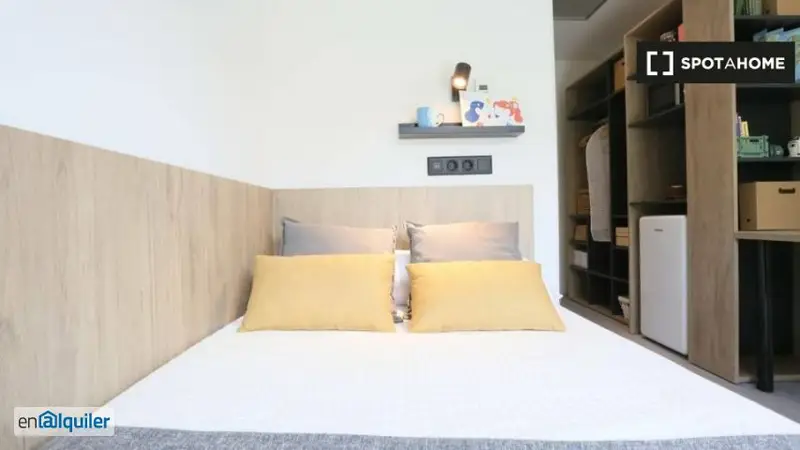 Estudio amueblado en Los Bermejales Sevilla