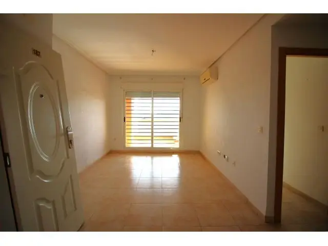 Apartamento en Torre La Sal con Piscina y Parking