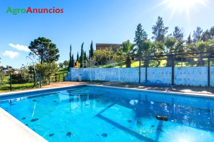 Venta  de Casa de campo con vistas  montaña y mar en Málaga