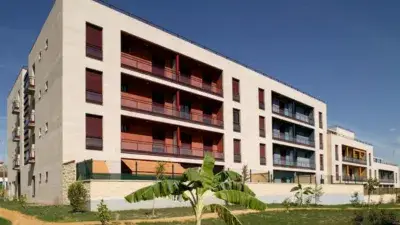 Apartamento Amueblado en Sevilla con Plaza de Aparcamiento y Trastero