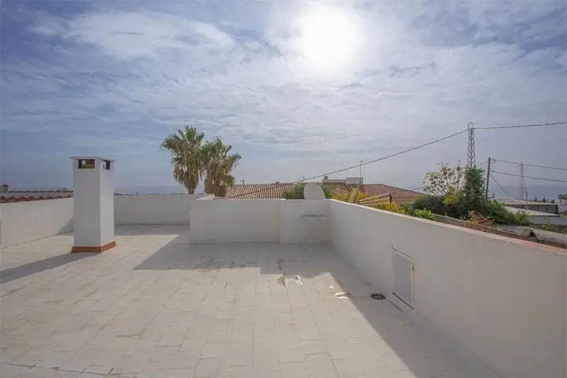 Villa de Lujo en Nerja con Piscina y Vistas Panorámicas