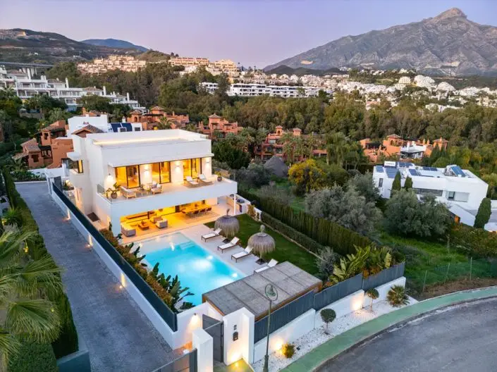 Villa Moderna de Lujo 5 Dormitorios en Marbella