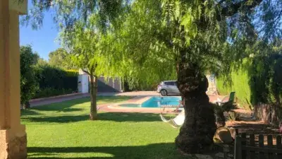 Casa en alquiler cerca de Valencia con piscina y jardin