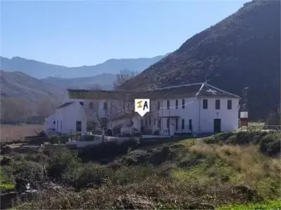 Edificio 2345m2 Cerca Antequera Ideal Negocio Vivienda