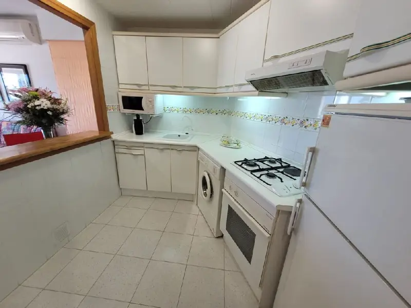 Apartamento en Urbanova Alicante con Vistas al Mar y Garaje