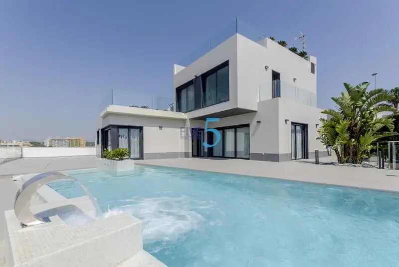 Villas de Lujo en Campoamor Orihuela Costa