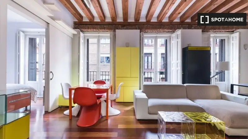 Apartamento en Alquiler Madrid 1 Dormitorio 1 Ba
h
