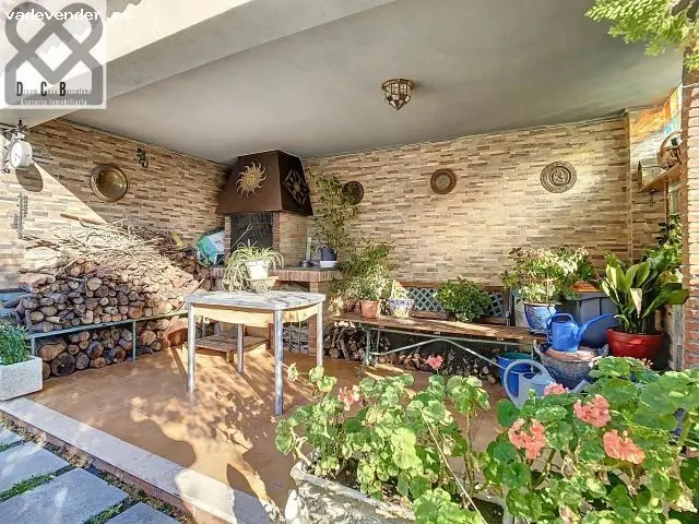 Casa con Jardin y Piscina en Can Marti Piera