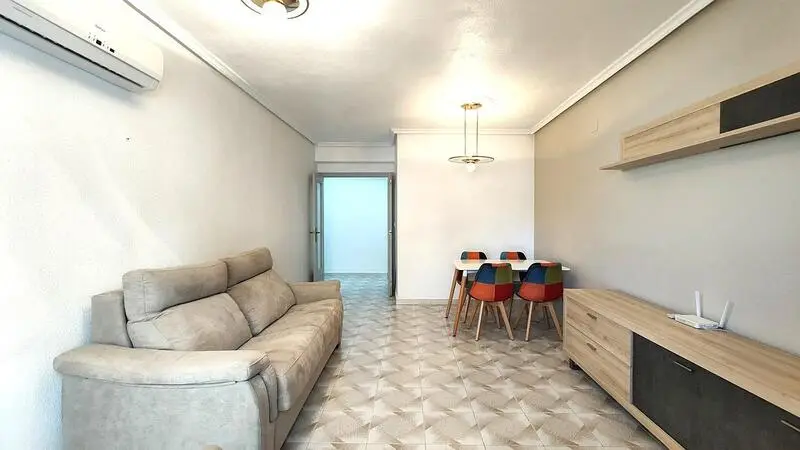 Apartamento 2 Dormitorios Torrevieja Centro Reformado