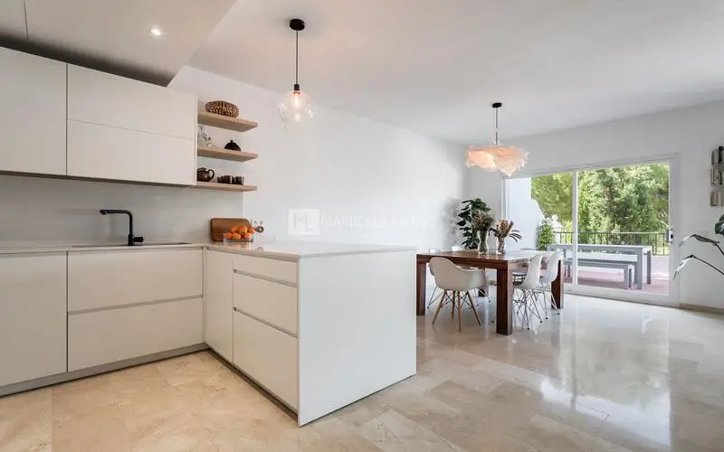 4 Dormitorios Adosado en Venta Benahavis Malaga