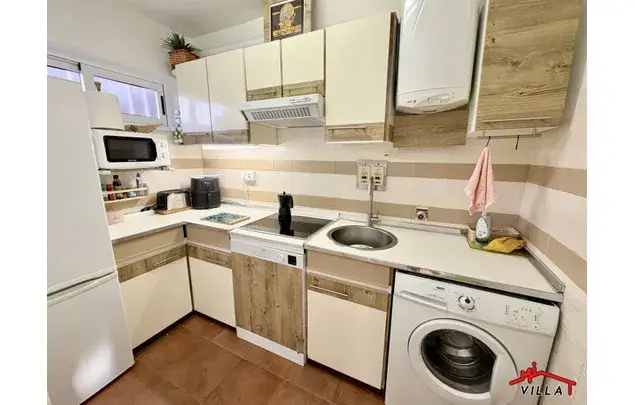 Apartamento 2 Dormitorios Laredo Frente al Mar Reformado