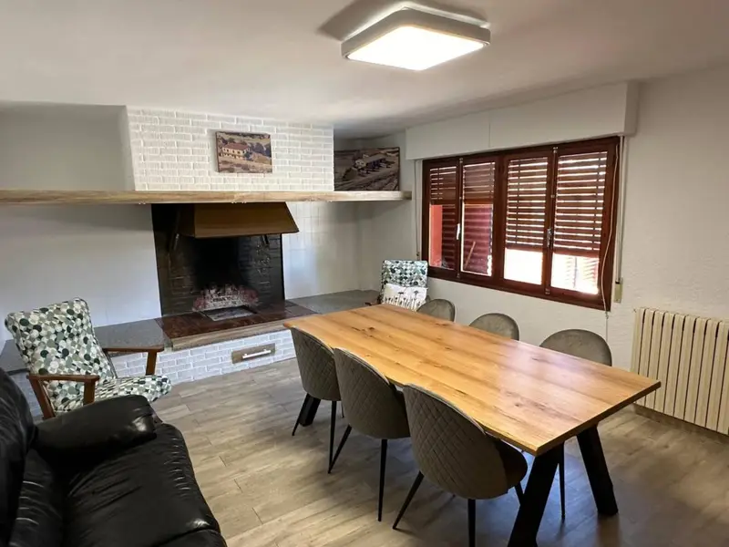 Chalet en Monóvar 404m2 con terreno 900m2 ideal familias numerosas