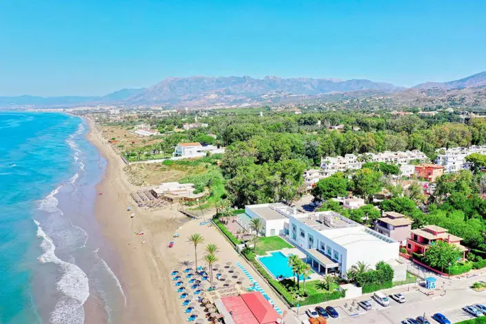 Atico 4 Dormitorios Primera Linea de Playa Marbella