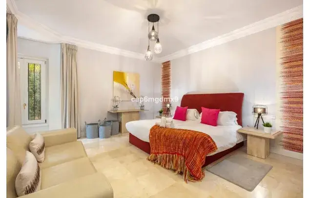 Villa de Lujo en Nueva Andalucía 6 Dormitorios y Piscina
