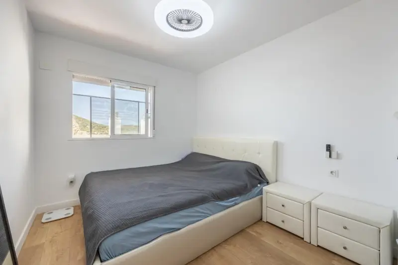 Piso en Venta Benidorm Playa Poniente 2 Dormitorios Piscina