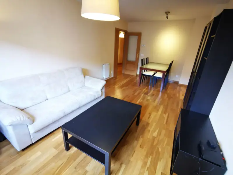 Alquiler Piso 3 Dormitorios 2 Baños Garaje Valladolid VPO