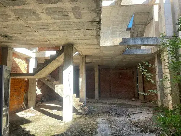 Edificio 600m2 Malaga Ronda: Local, Viviendas Duplex, Garajes