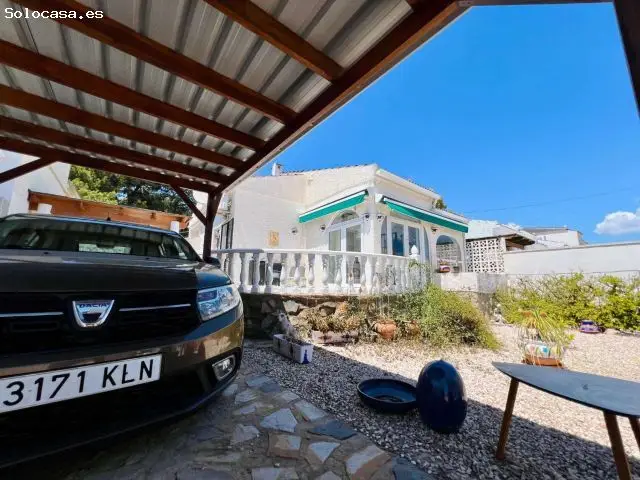 Villa en El Chaparral con Jardín y Garaje