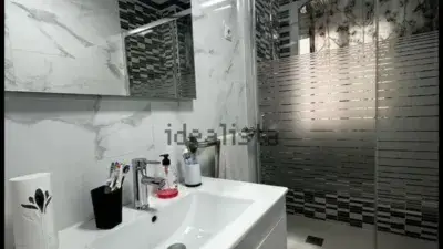 Piso en venta Calle Valencia 100m2 3 habitaciones 2 baños