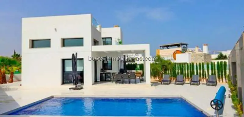 Villa en Venta Quesada 3 Dormitorios Piscina Climatizada Amueblada