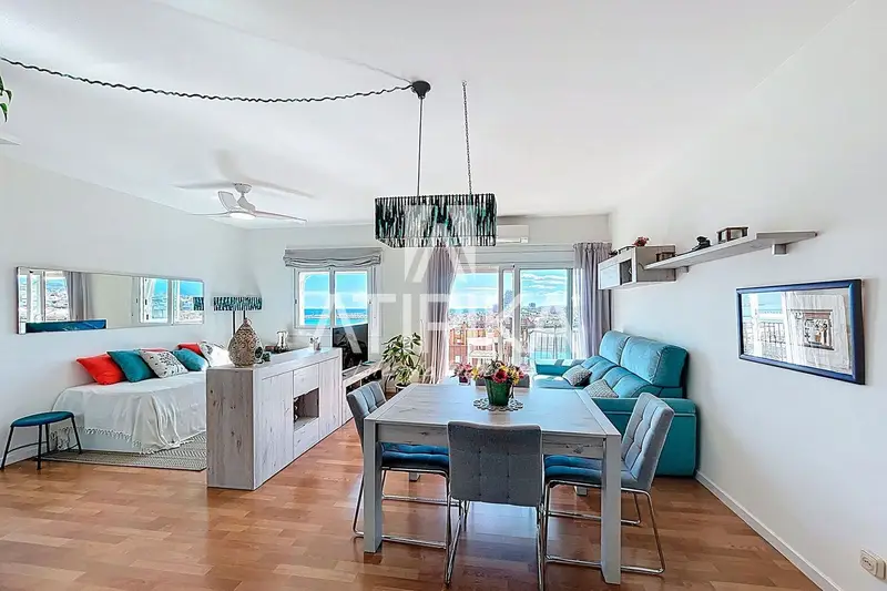 Apartamento en Mataro con Vistas al Mar y Montana