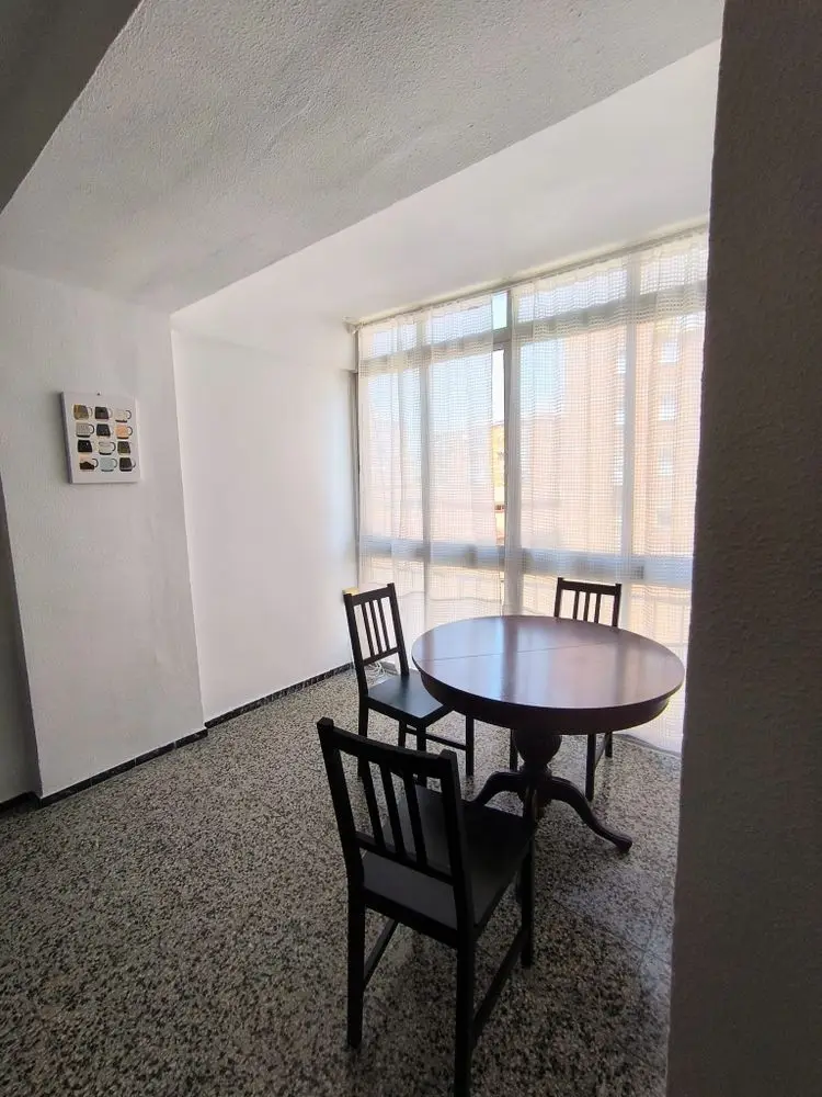 Apartamento 3 Dormitorios Malaga Alquiler Cerca Metro La Luz