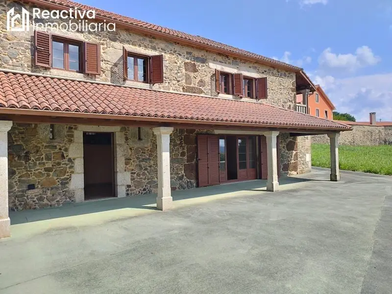Casa 320m2 con Terraza en Arins Ideal Complejo Rural
