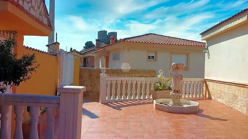 Chalet en Venta Torrent Valencia 5 Dormitorios Piscina Jardin