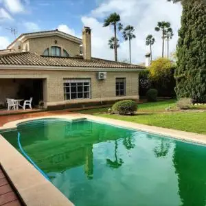 Chalet Independiente en Espartinas Huerta Grande