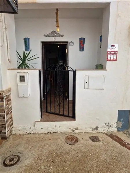 Casa en venta en Ugija Grana 2 dormitorios 2 terrazas reformada