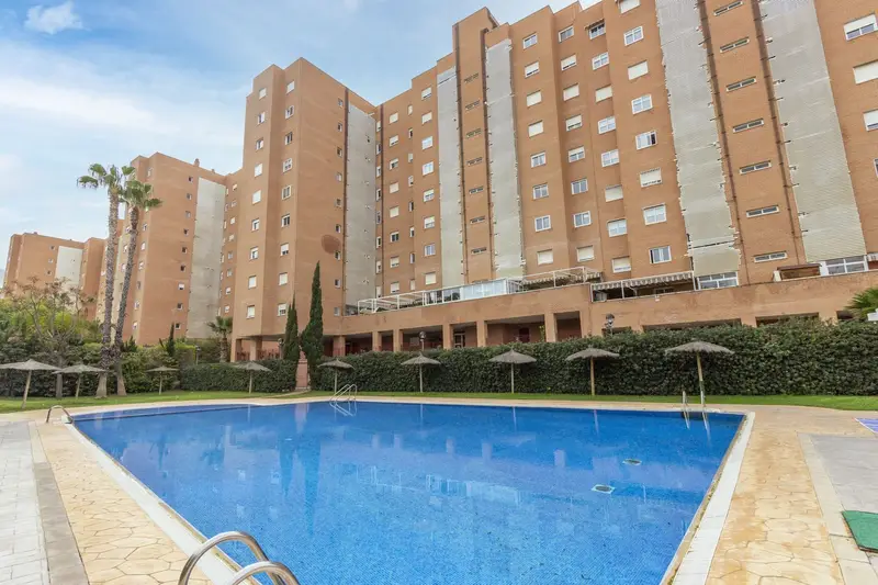 Venta Piso 3 Dormitorios 2 Baños Piscina y Garaje Alicante