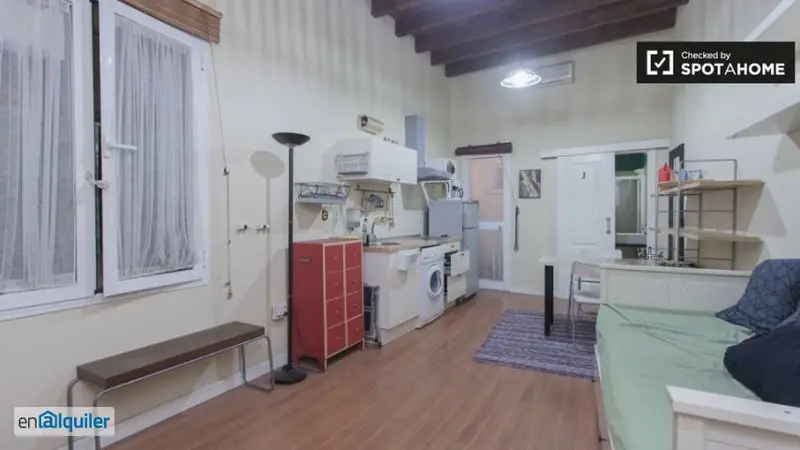 Apartamento Estudio con Patio en Regina-La Encarnación