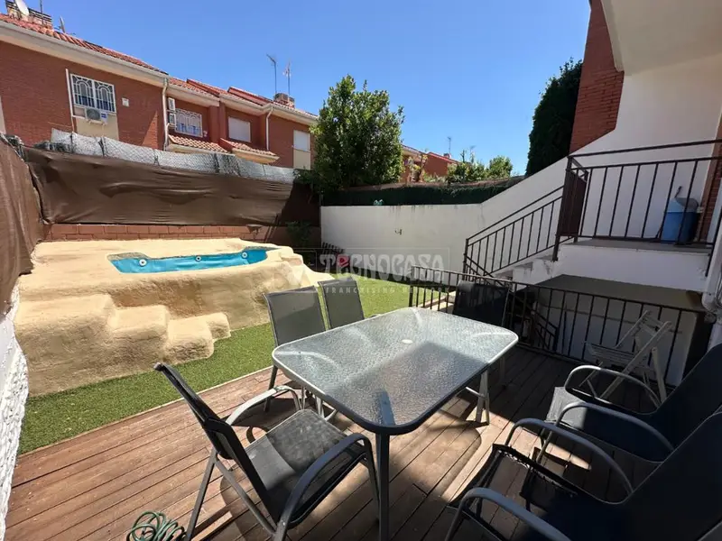 Chalet en Venta Los Villares Arganda del Rey 238m2