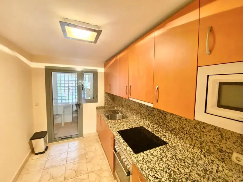 Apartamento en Alquiler La Alqueria Estepona