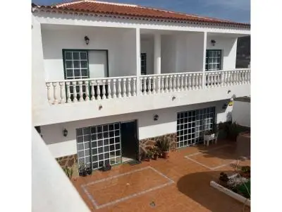Casa Espaciosa 500m2 7 Habitaciones 5 Baños Jardin Terraza