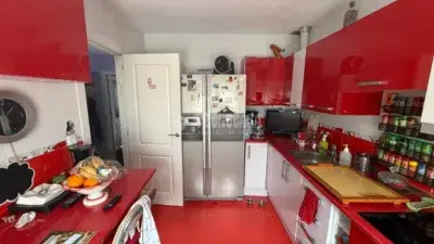 Chalet Pareado en Valle Grande con 5 Habitaciones y 3 Baños