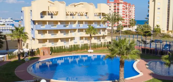 Adosados de Lujo en La Manga 2 y 3 Dormitorios Cerca de la Playa