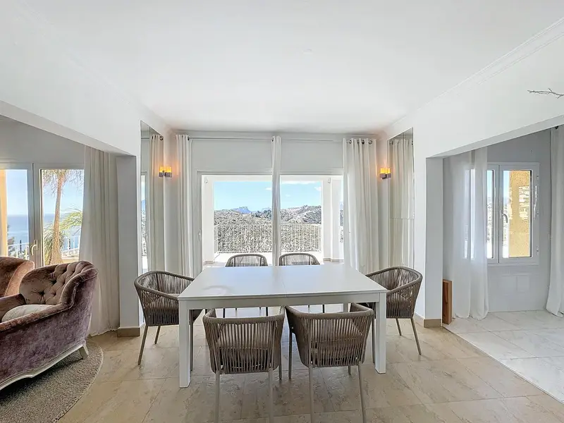 Villa de Lujo con Vistas al Mar en Cumbre del Sol