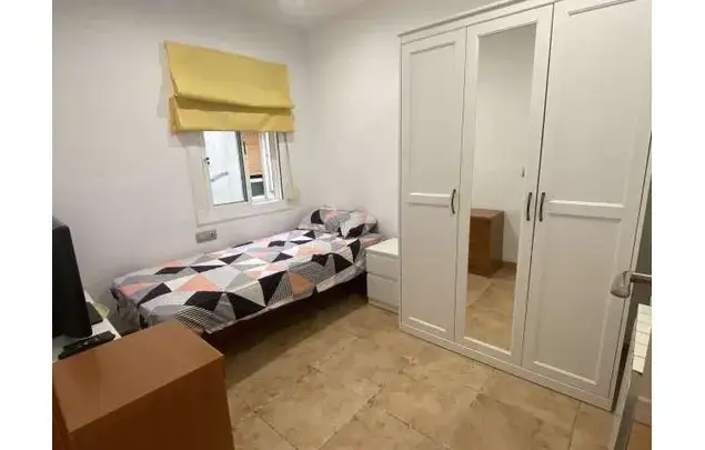 Habitacion 70m2 en Barcelona Vilapicina